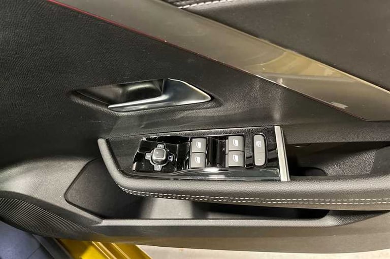 2023 Vauxhall Astra 1.2 Turbo 130 GS 5dr Auto HATCHBACK PETROL Automatic