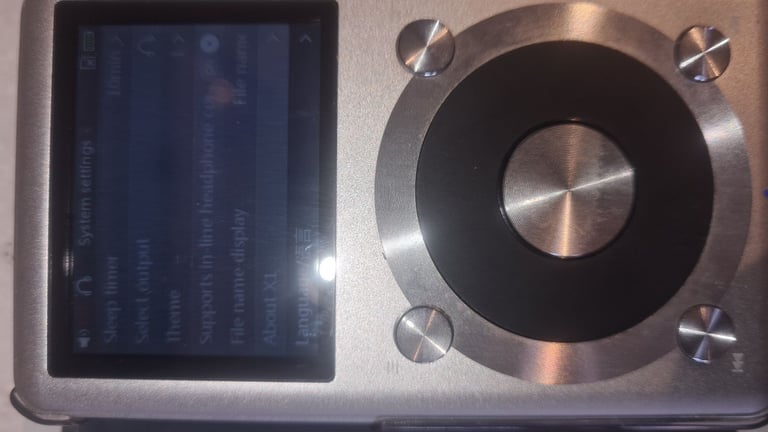 FiiO X1 High Resolution Lossless Music Audio Player in silver is a top quality digital music player