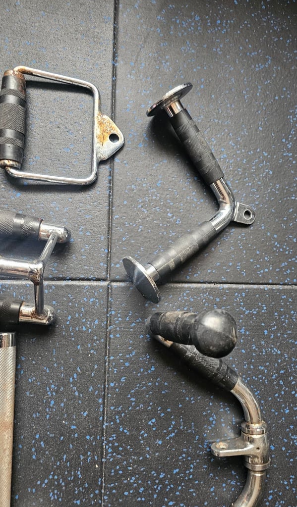 Cable machine attachments x 7