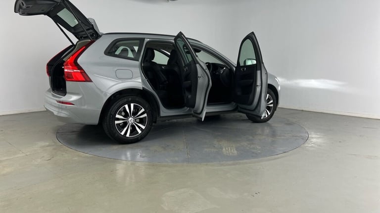 2023 Volvo XC60 Core, B5 AWD Mild hybrid, Petrol Estate Petrol Automatic