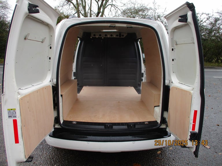 2014 Volkswagen Caddy Maxi 1.6 TDI BlueMotion Tech 102PS Startline Van PANEL VAN Diesel Manual