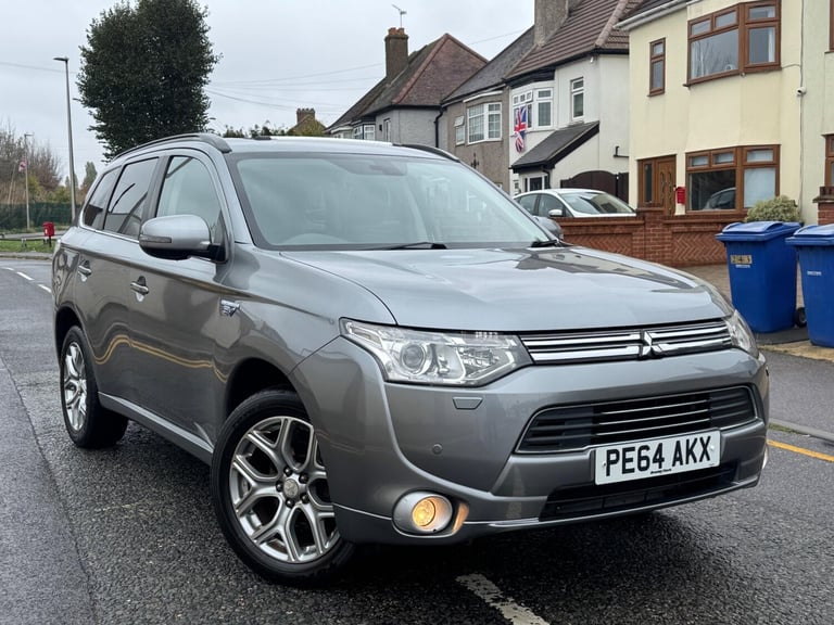 image for  Mitsubishi Outlander 2.0h 12kWh GX4hs CVT 4WD Euro 5 (s/s) 5dr Petrol/Electric Hybrid Automatic