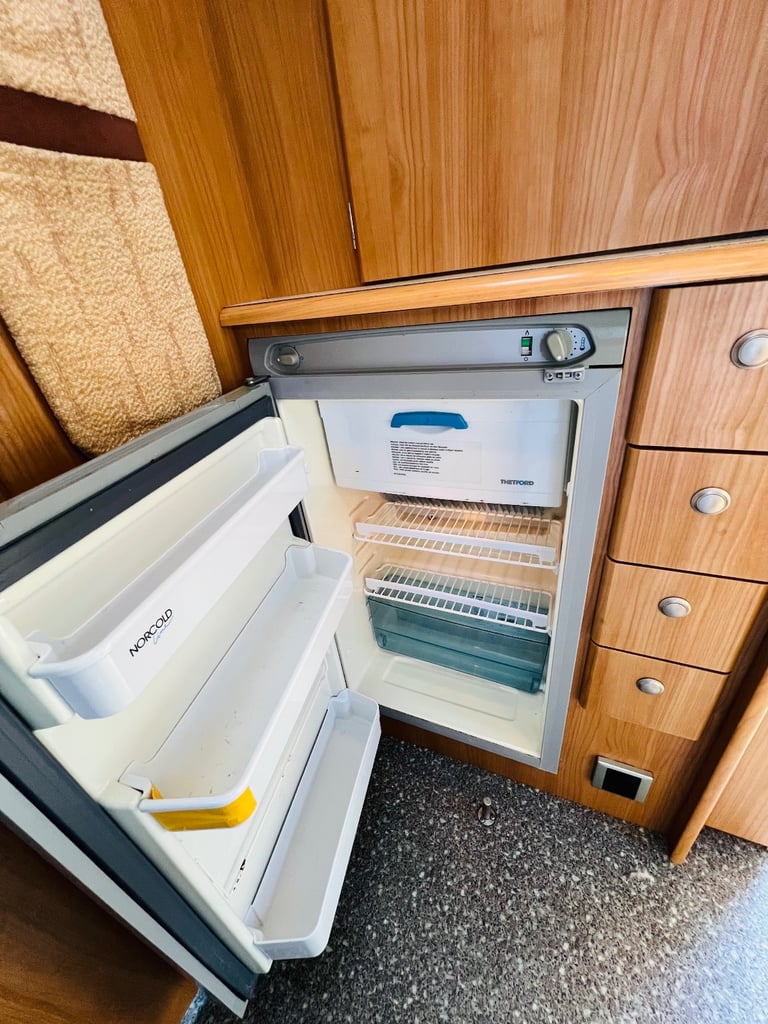 Autocrusie starburst 2005 motorhome