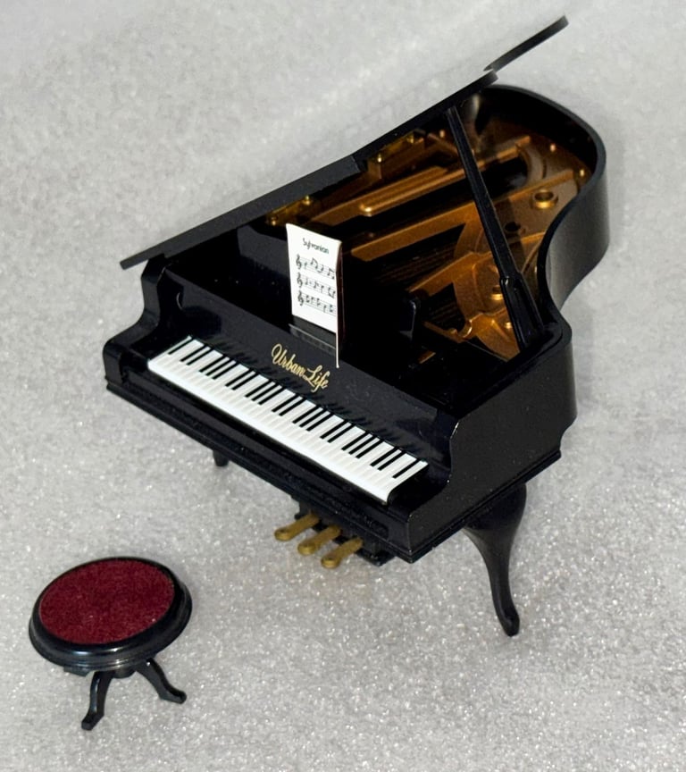 Sylvanian Families Grand Piano