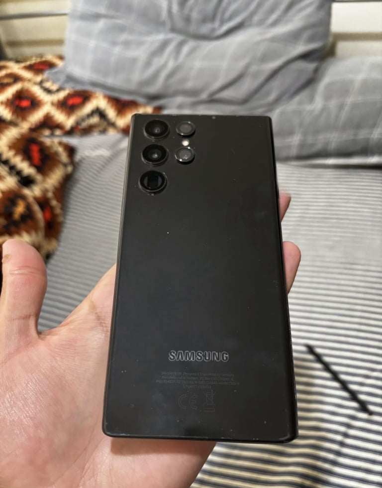 📱 Samsung Galaxy S22 Ultra – 256GB | 12GB RAM | Mint Condition