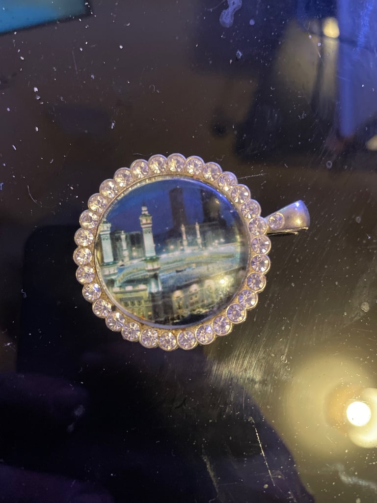 image for Dimond pendant Saudi Arabic 