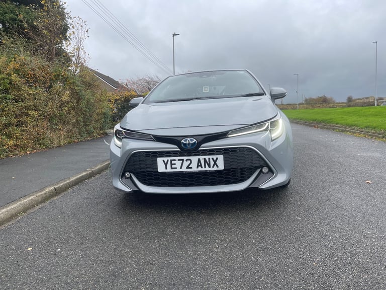 TOYOTA COROLLA PETROL HATCHBACK 1.8 VVT-i Hybrid Excel 5dr CVT [Panoramic Roof]