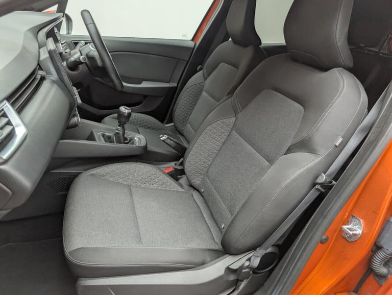 2020 Renault Clio 1.0 TCe Iconic Hatchback 5dr Petrol Manual Euro 6 (s/s) (100 ps) CRUISE CON HAT...