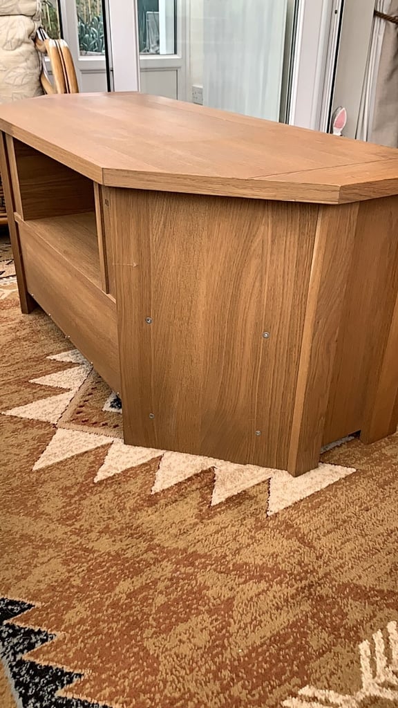Oak tv unit