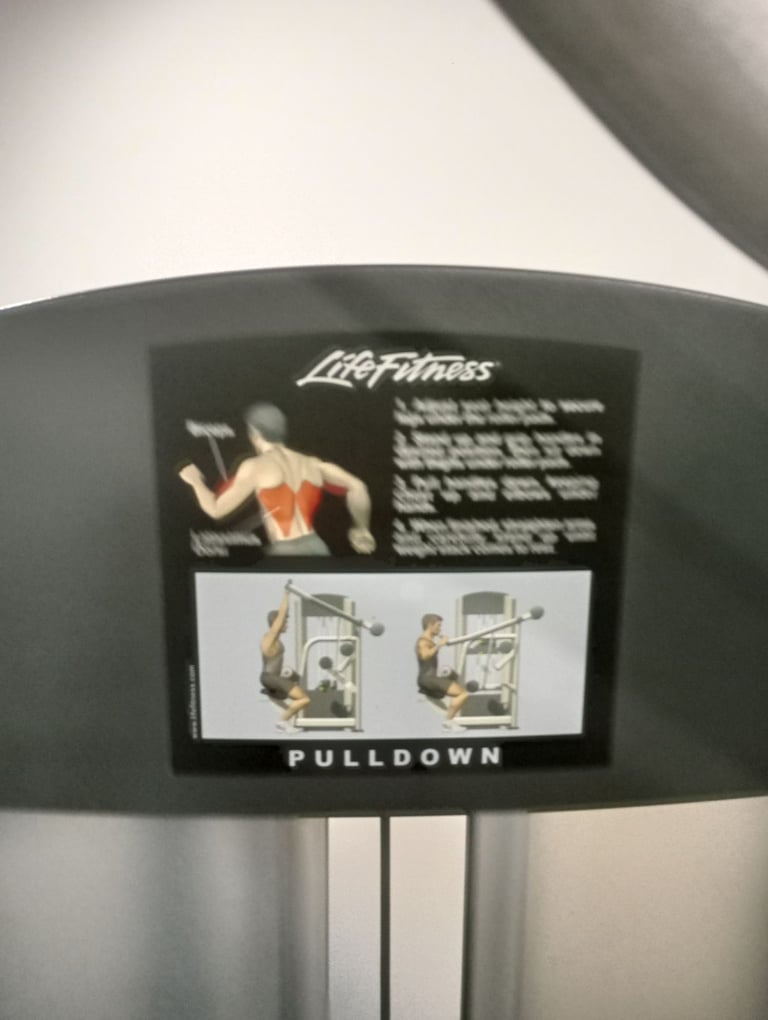 image for Life Fitness Lat pulldown 
