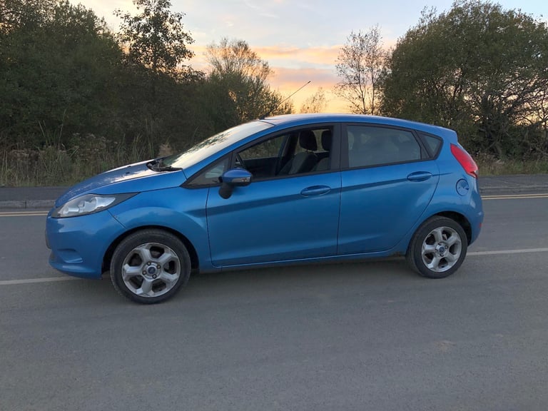 Ford Fiesta 1.25 Zetec Petrol, New Clutch, New Cambelt, New Tyres, New Service, HPI clear - Image 5