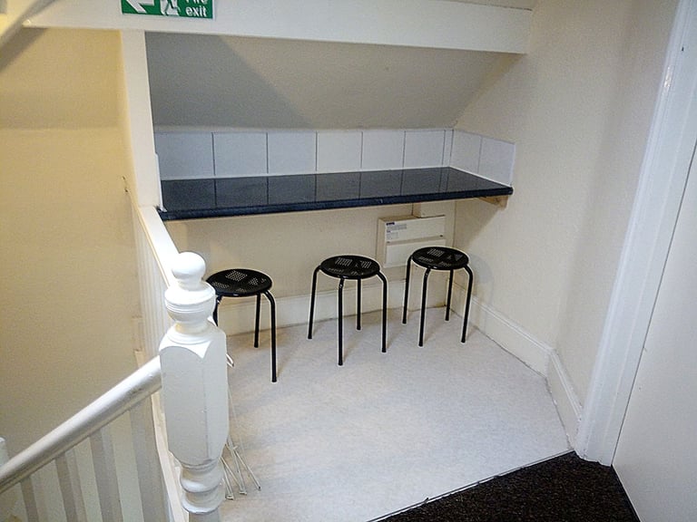 Shared House - DSS Only - All Ensuites. 5 mins to the high street