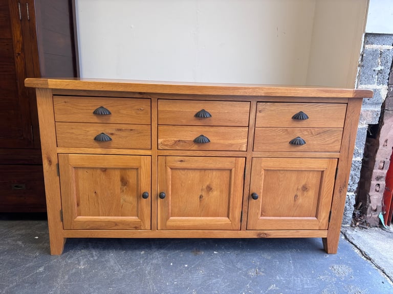 image for Barker and Stonehouse solid oak large sideboard ! Immaculate condition!