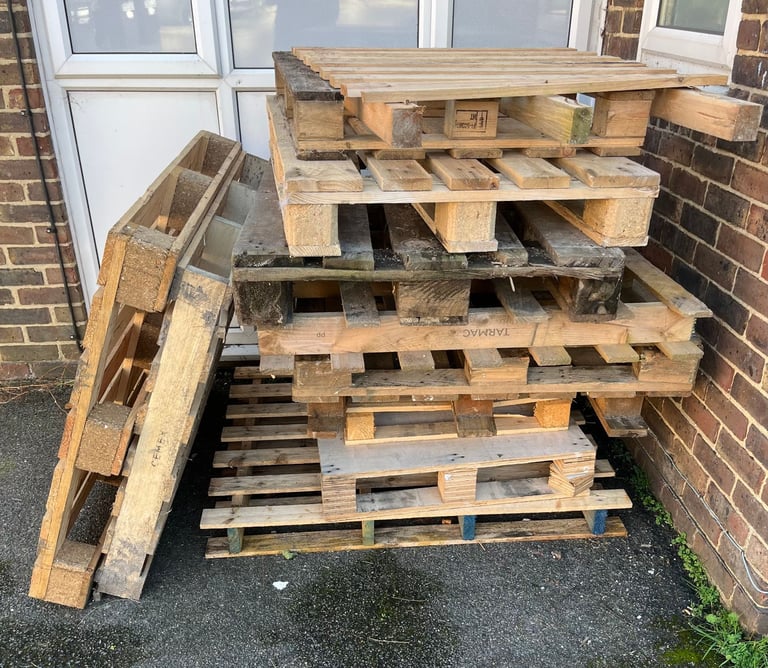 image for FREE Pallets