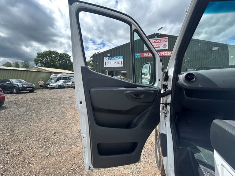 2021 Mercedes-Benz Sprinter 3.5t H2 Progressive Van Panel Van DIESEL Manual