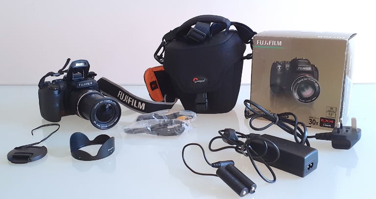 GreatBridge DigitalCamera verywell Kept ,Fujifilm FinePix HS Series HS20 EXR 16.0MP,Fully functional