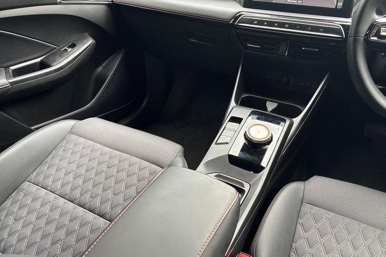2025 MG MG3 1.5 Hybrid Trophy 5dr Auto HATCHBACK PETROL/ELECTRIC Automatic
