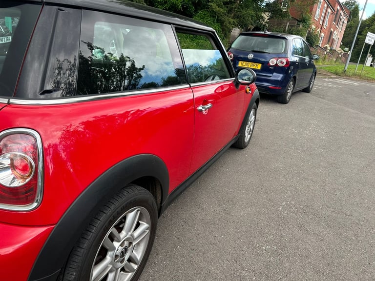 Mini Cooper 1.6L Petrol!