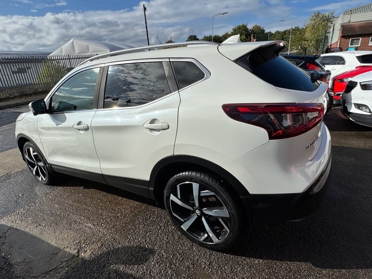 2017 Nissan Qashqai 1.5 dCi Tekna SUV 5dr Diesel Manual Euro 6 (s/s) (110 ps) HATCHBACK Diesel Ma...
