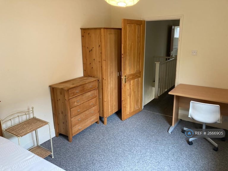 5 bedroom house in Milton Road, Southampton, SO15 (5 bed) (#2666905)