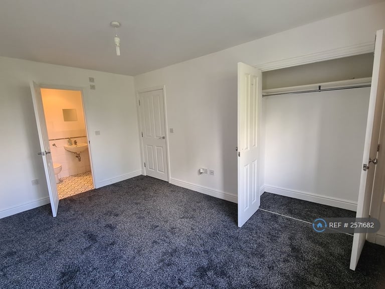 3 bedroom flat in Bloyes Mews, Colchester, CO1 (3 bed) (#2571682)