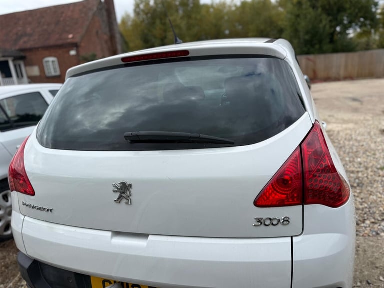 2012 Peugeot 3008 1.6 THP Allure Euro 5 5dr HATCHBACK Petrol Manual