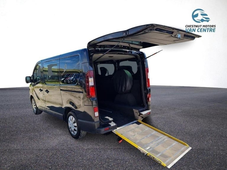 Renault Trafic Vauxhall Vivaro WAV Wheelchair Access Vehicle L1H1 2016 No VAT