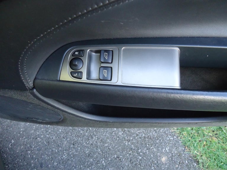 Jaguar XKR