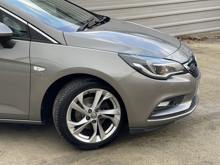 VAUXHALL ASTRA 1.4 i SRi 2017