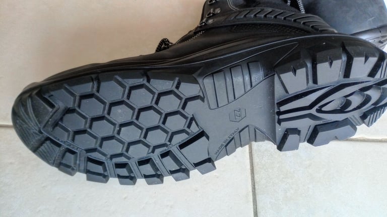New Men's Trojan Tank Safety Boots Size 11