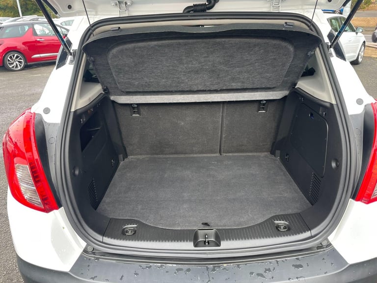 2015 Vauxhall Mokka 1.6i SE 2WD Euro 6 (s/s) 5dr HATCHBACK Petrol Manual