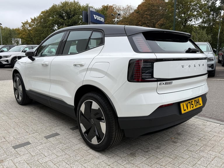 2025 Volvo EX30 Single Motor Extended Range 69kWh Plus SUV 5dr Electric Auto (272 ps) ESTATE Elec...