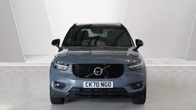  Volvo XC40 T3 R-Design (Lounge Pack, Sunroof, Harman Kardon, 360 Camera, BLIS) Petrol Automatic