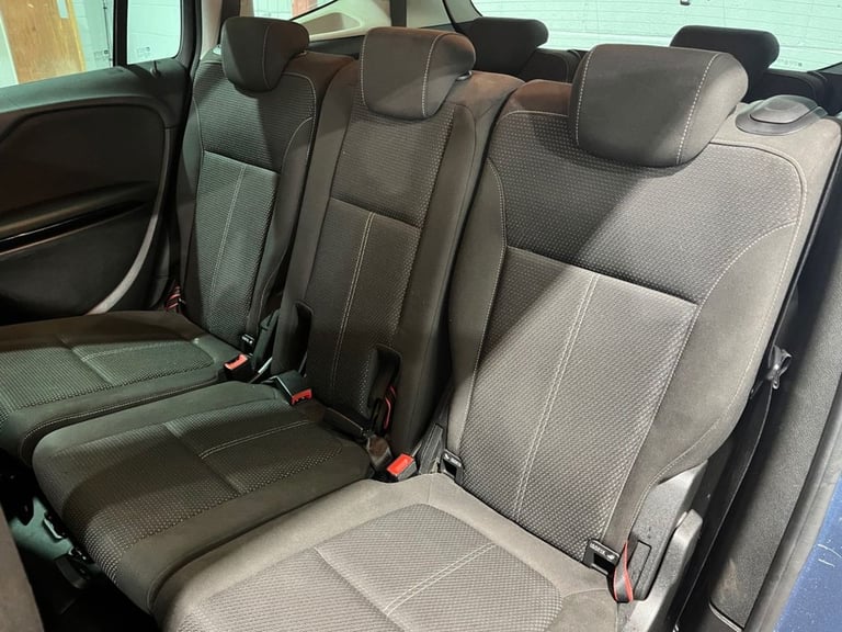 2014 Vauxhall Zafira Tourer 2.0 CDTi SRi MPV 5dr Diesel Manual Euro 5 (130 ps) MPV Diesel Manual