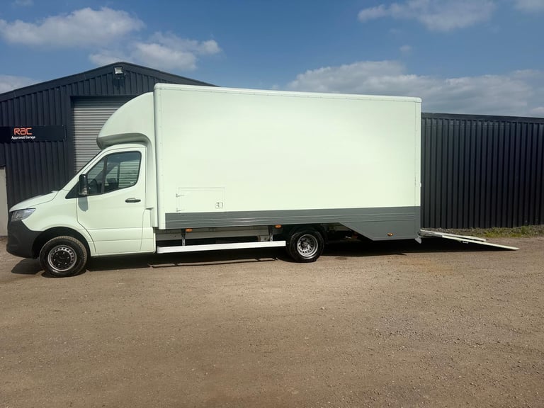 Mercedes Sprinter 2.1 516 Covered vehicle transporter racecar RWD L2 Euro 6