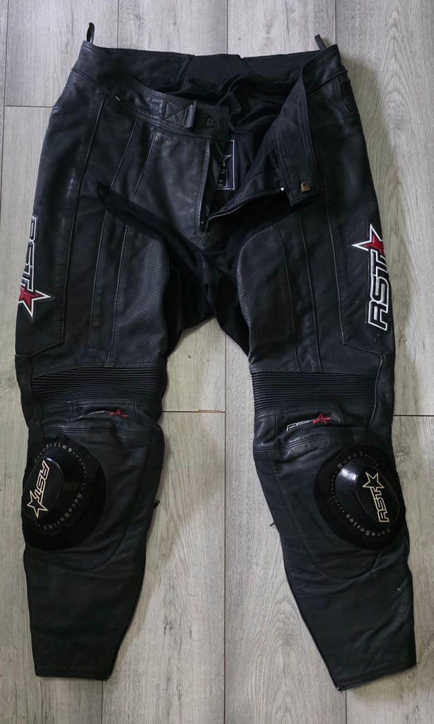 RST MOTORBIKE LEATHER TROUSERS 