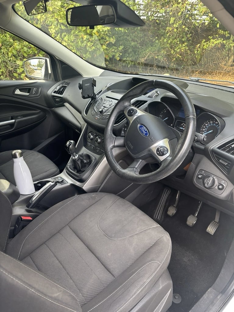 Ford, KUGA, Hatchback, 2016, Manual, 1997 (cc), 5 doors FSH cambelt done and newly serviced