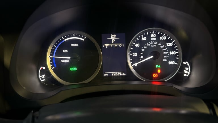 2015 Lexus IS 300h Sport 4dr CVT Auto SALOON PETROL/ELECTRIC Automatic