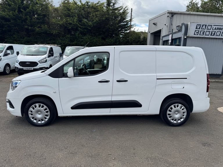 2021 Vauxhall Combo 1.5 Turbo D 2300 Sportive Panel Van 6dr Diesel Manual L2 H1 Euro 6 (100 ps) P...