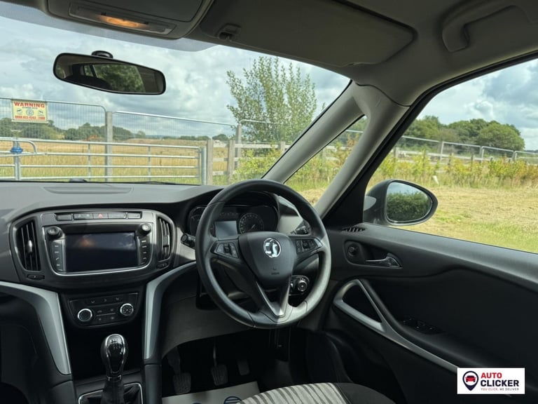 2017 Vauxhall Zafira Tourer 1.6 CDTi ecoFLEX Design MPV 5dr Diesel Manual Euro 6 (s/s) (134 ps) M...