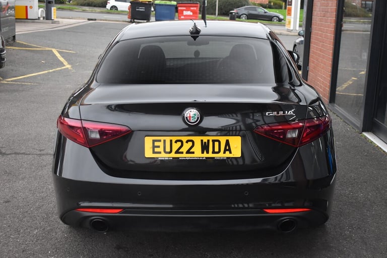 2022 Alfa Romeo Giulia 2.0 TB Sprint 4dr Auto SALOON PETROL Automatic