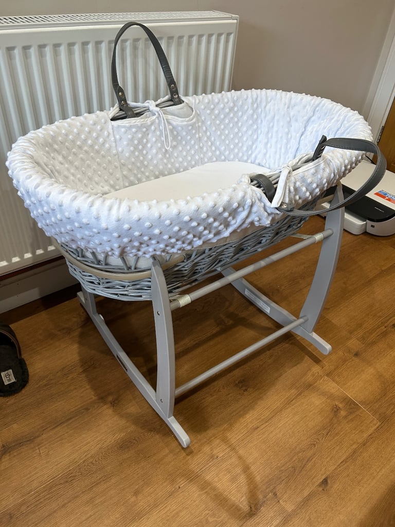 Clair De Lune Moses Basket and Stand 