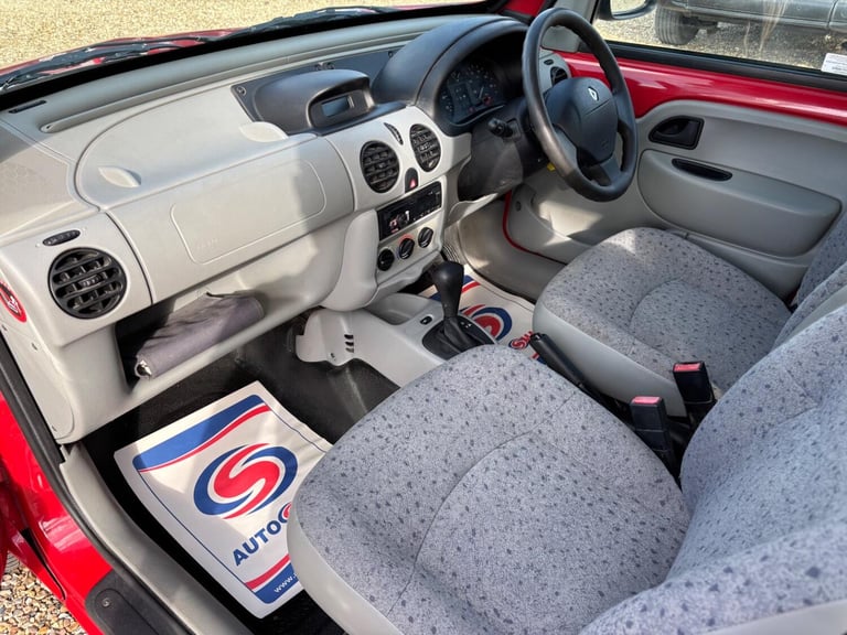 RENAULT Kangoo WHEELCHAIR ACCESSIBLE VEHICLE AUTO WAV AUTOMATIC 1.6 16v