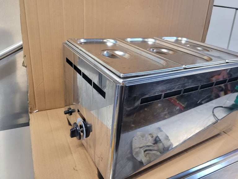 image for Gas lpg bain marie  food truck  table to almost new 