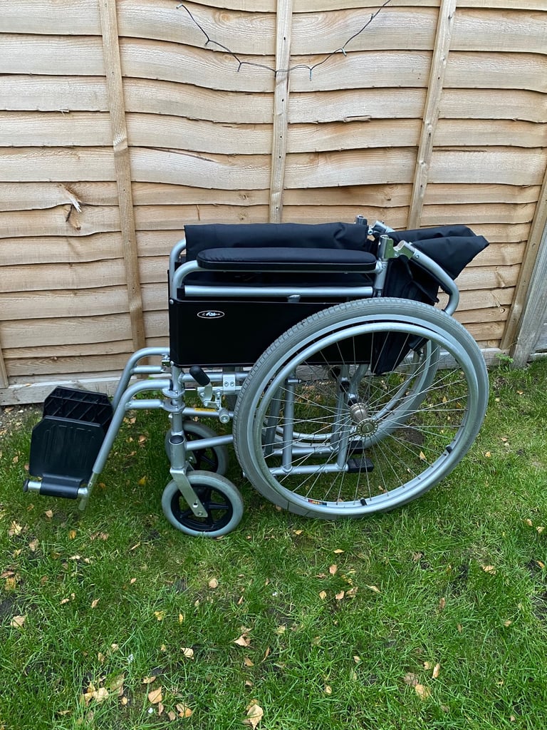 Drive Enigma Self-Propelled Lightweight Aluminium Wheelchair VGC 