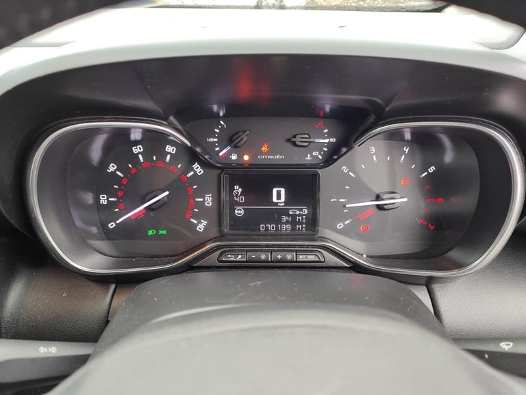 2018 Citroen C3 Aircross 1.2 PureTech Feel Euro 6 5dr MPV Petrol Manual