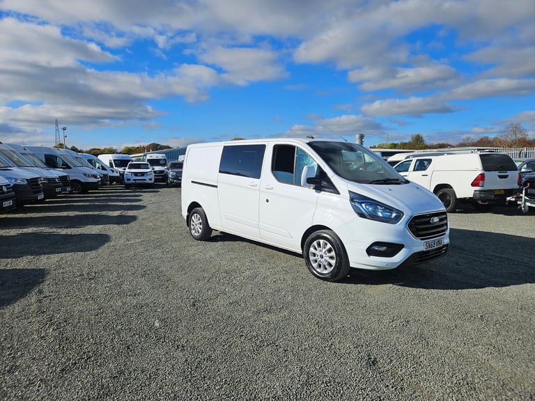 image for FORD TRANSIT CUSTOM 320 LIMITED 130 L2 CREWVAN, ULEZ FREE, WET BELT JUST DONE