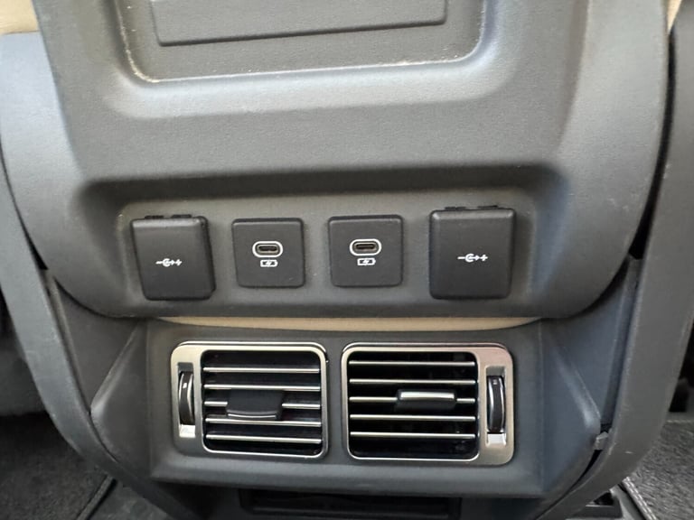 2021 Land Rover Defender 2.0 P300 HSE 90 3dr Auto [6 Seat] Estate Petrol Automatic