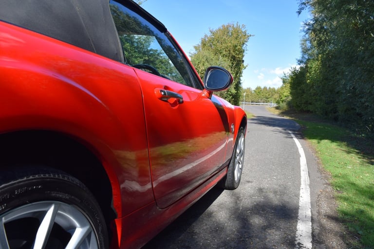 MAZDA MX-5 2.0 i Sport Tech Red Manual Petrol 2012