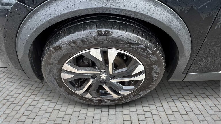 2022 Peugeot 2008 1.2 PureTech Allure Premium 5dr Estate Petrol Manual
